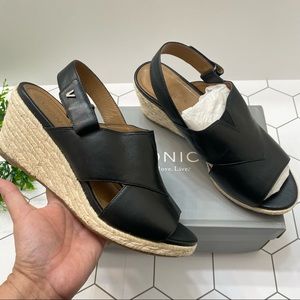 Vionic Black Wedge Sandals